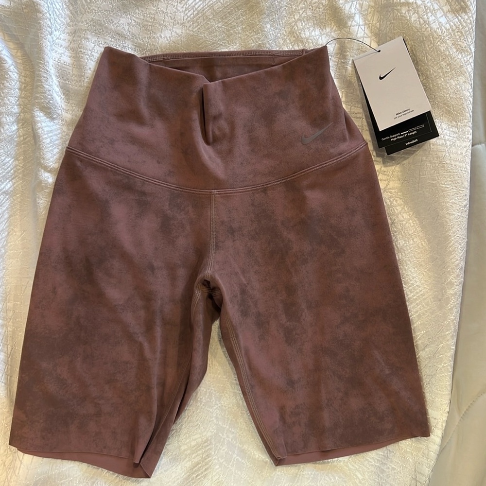 NWT Nike Biker Short